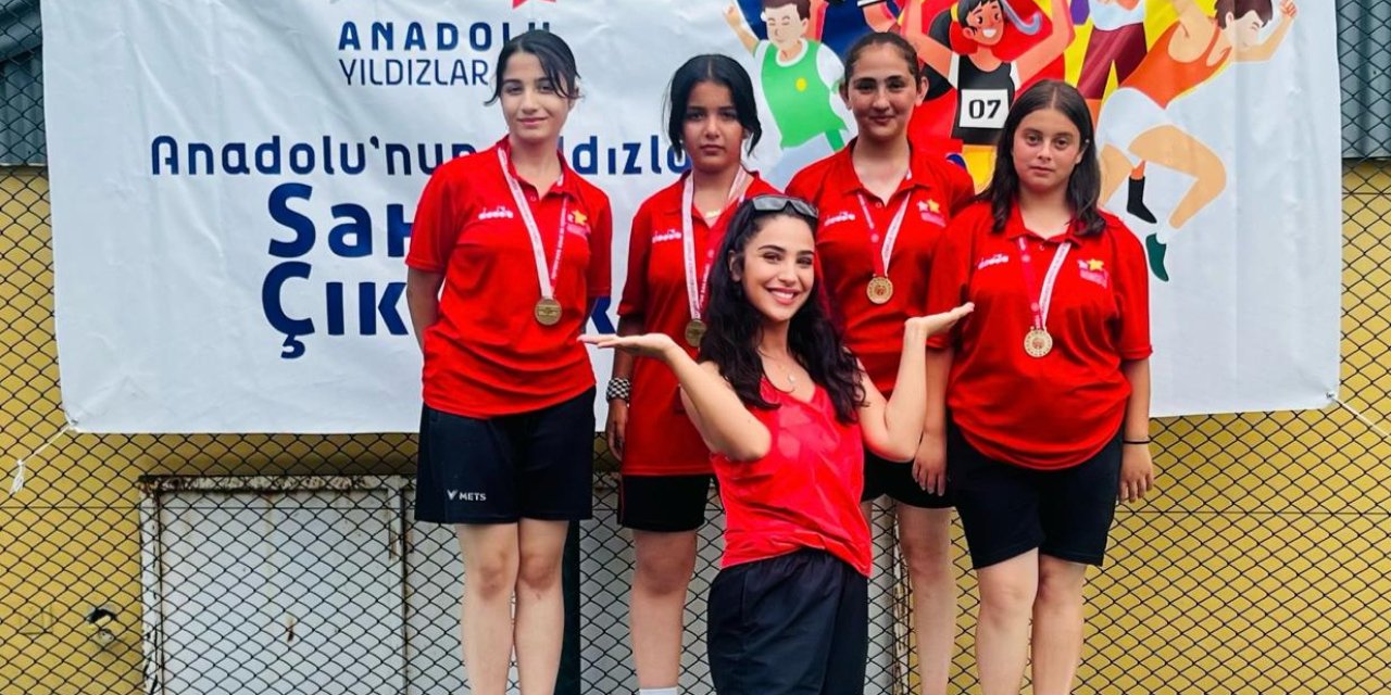 Samsun kız takımı şampiyon tamamladı