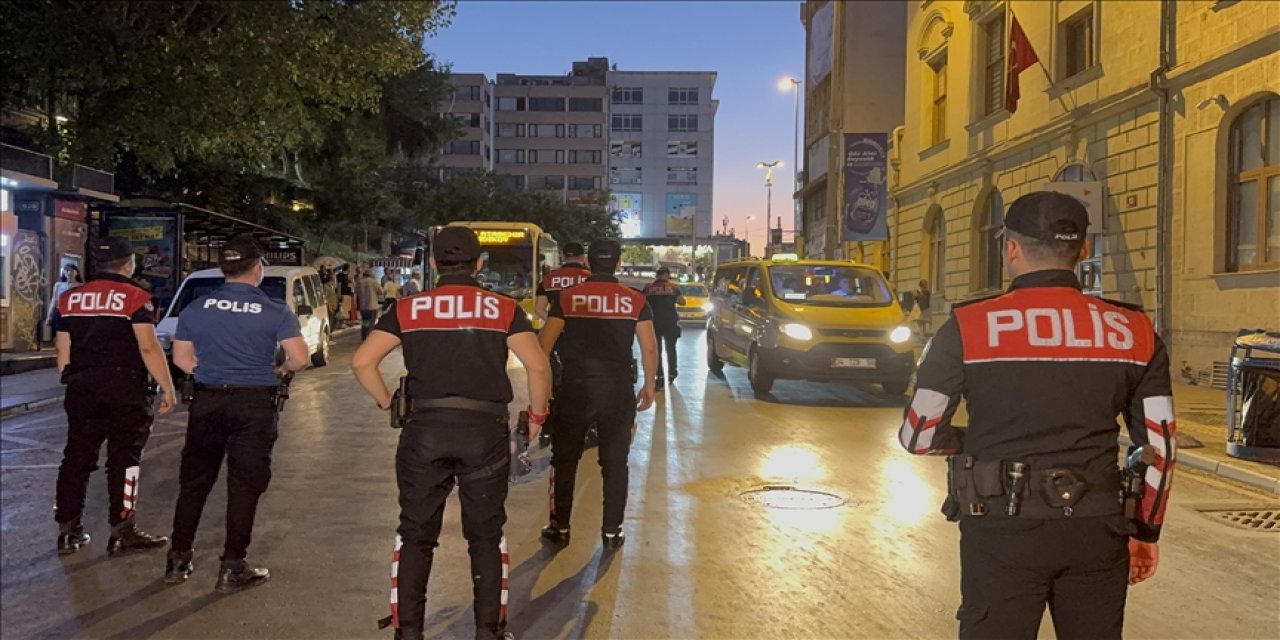 Polis ekipleri huzur ekipleri yaptı