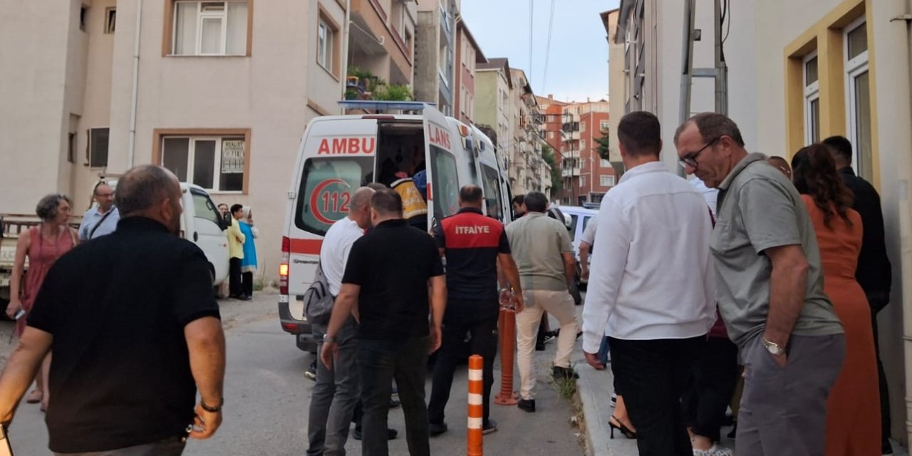 Bıçaklı kavgada bir kişi hayatını kaybetti