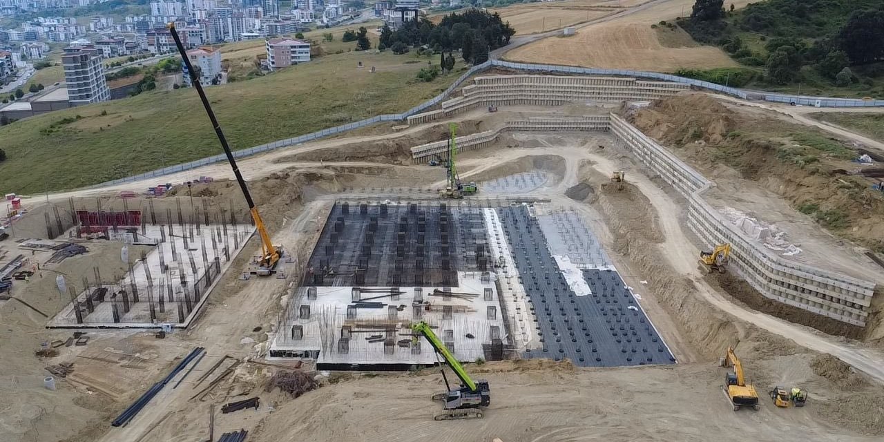 Atakum Devlet Hastanesi yükseliyor