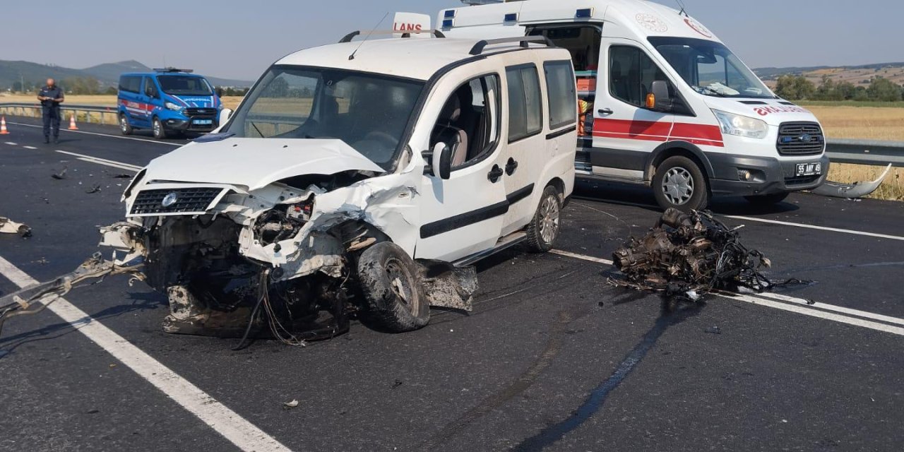 Trafik kazasında 1 kişi öldü 1 kişi yaralandı