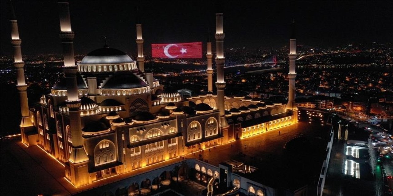 Camilerde kuraklık, afetler ve şehitler için dualar edilecek