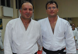 Judocular form tutuyor