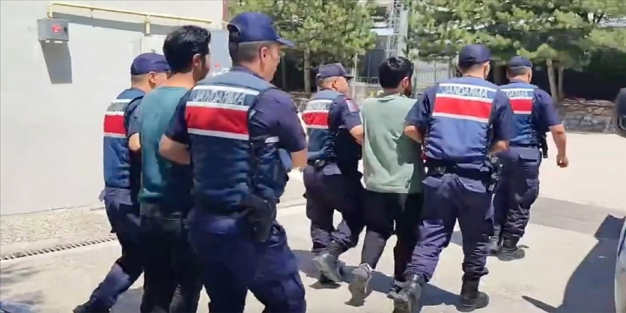 DEAŞ'a yönelik operasyonlarda 26 şüpheli yakalandı