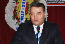 Ladikliler tirit sofrasında