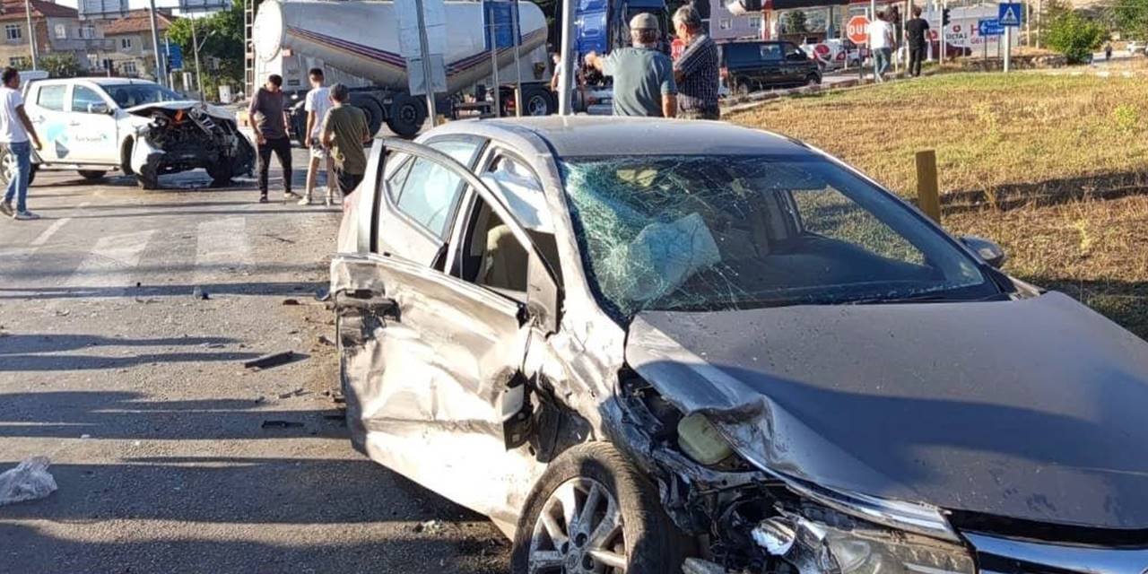 Trafik kazasında 4 kişi yaralandı