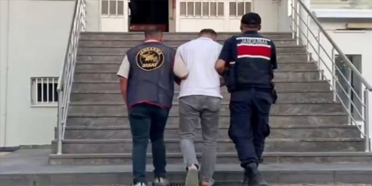 FETÖ'ye yönelik operasyonlarda 49 şüpheli yakalandı