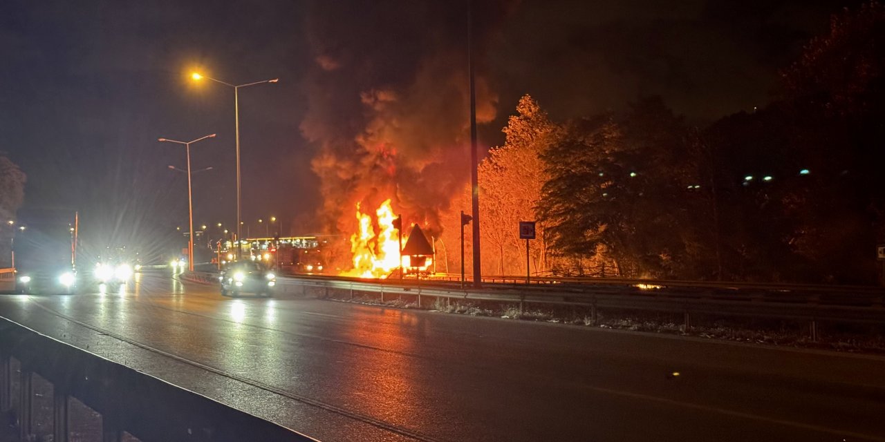 Samsun'da tır 8 kilometre boyunca yandı