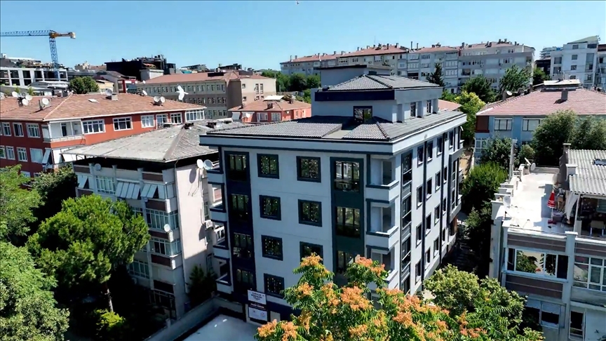 "Yarısı Bizden" kampanyası paylaşımı