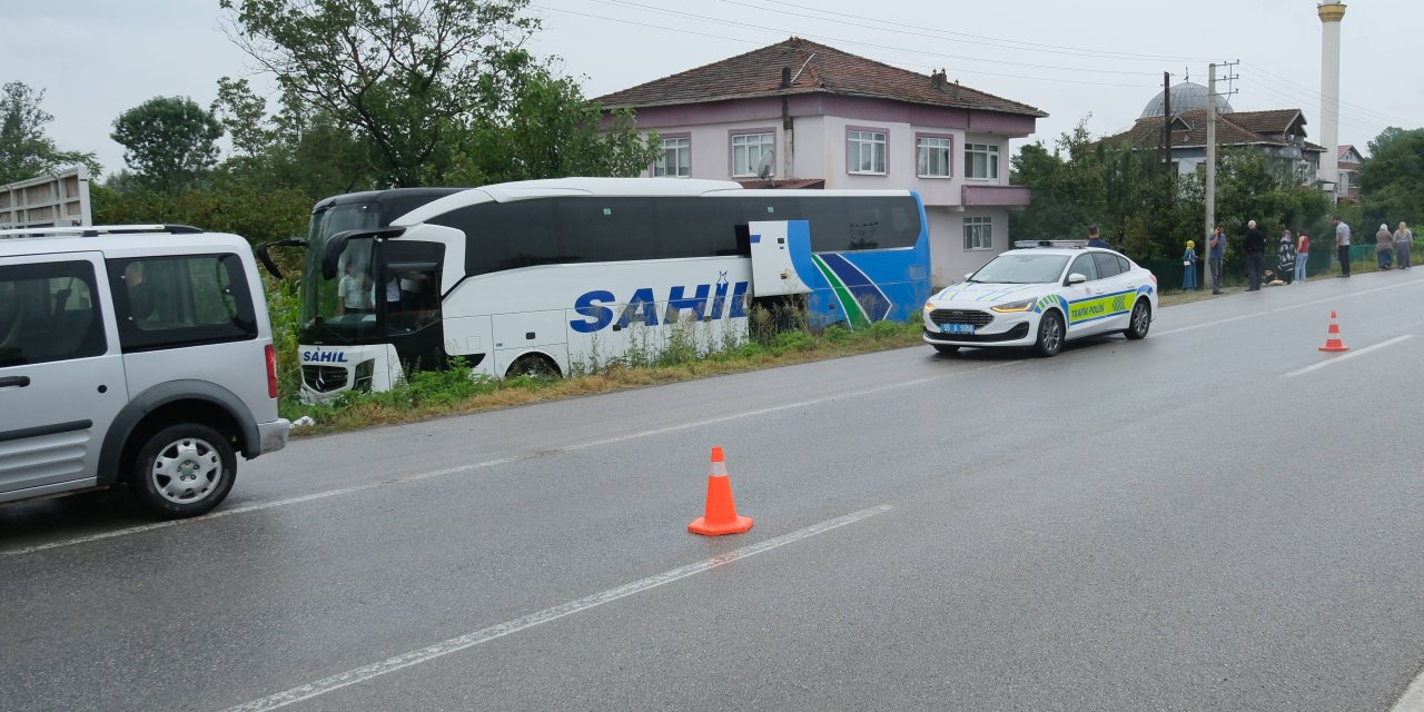 Trafik kazasında 1 kişi öldü 1 kişi yaralandı