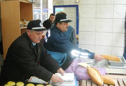 İlkadım'da 52 fırına şok baskın