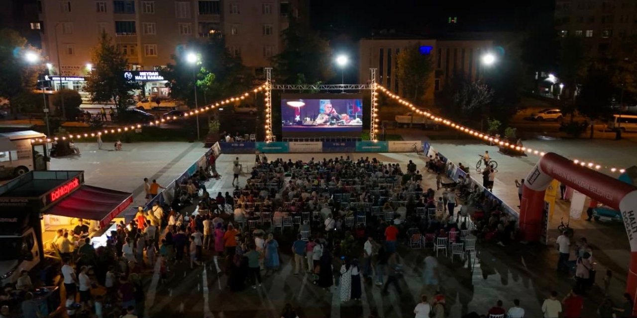 Samsun açık hava sinema geceleri ile renklendi