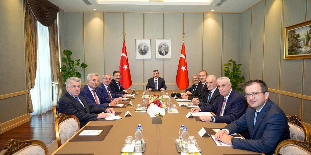 TOBB Heyeti iş dünyasının taleplerini iletti