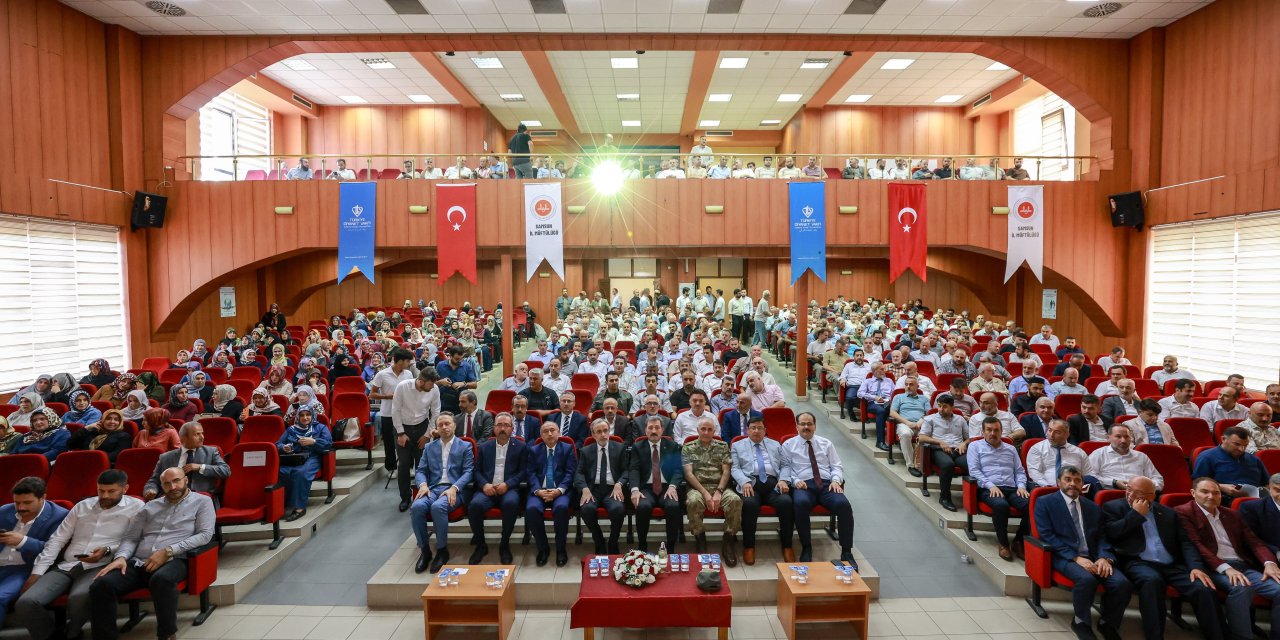Peygamberimiz ve Aile Ahlakı konulu konferans düzenlendi