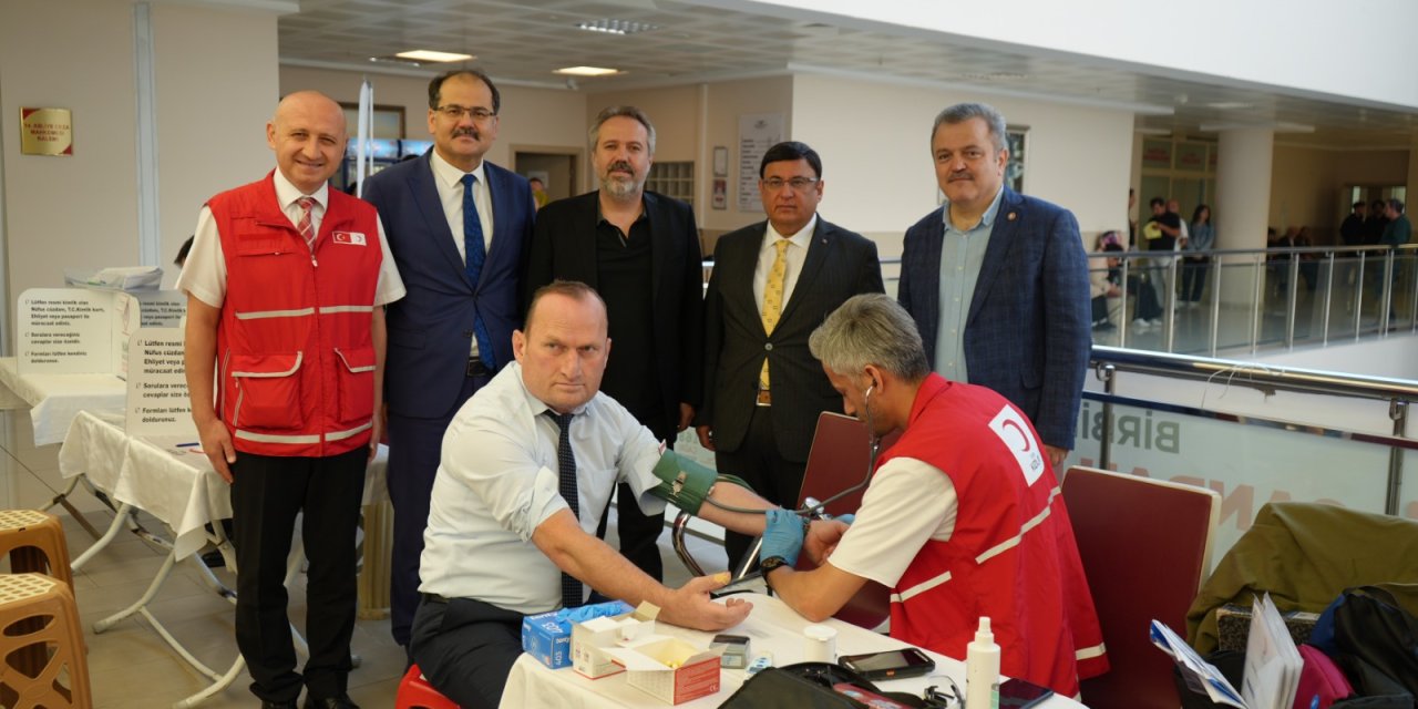 Samsun'da adliye personeli kan bağışında bulundu