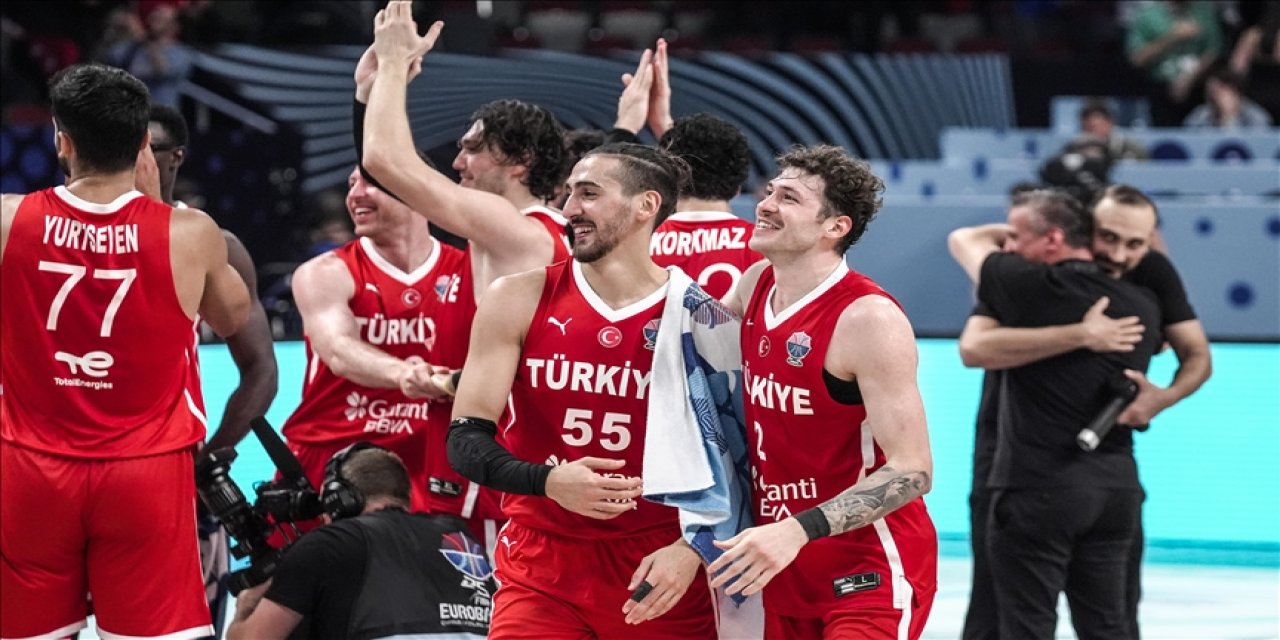 A Milli Erkek Basketbol Takımı'ndan büyük sıçrama
