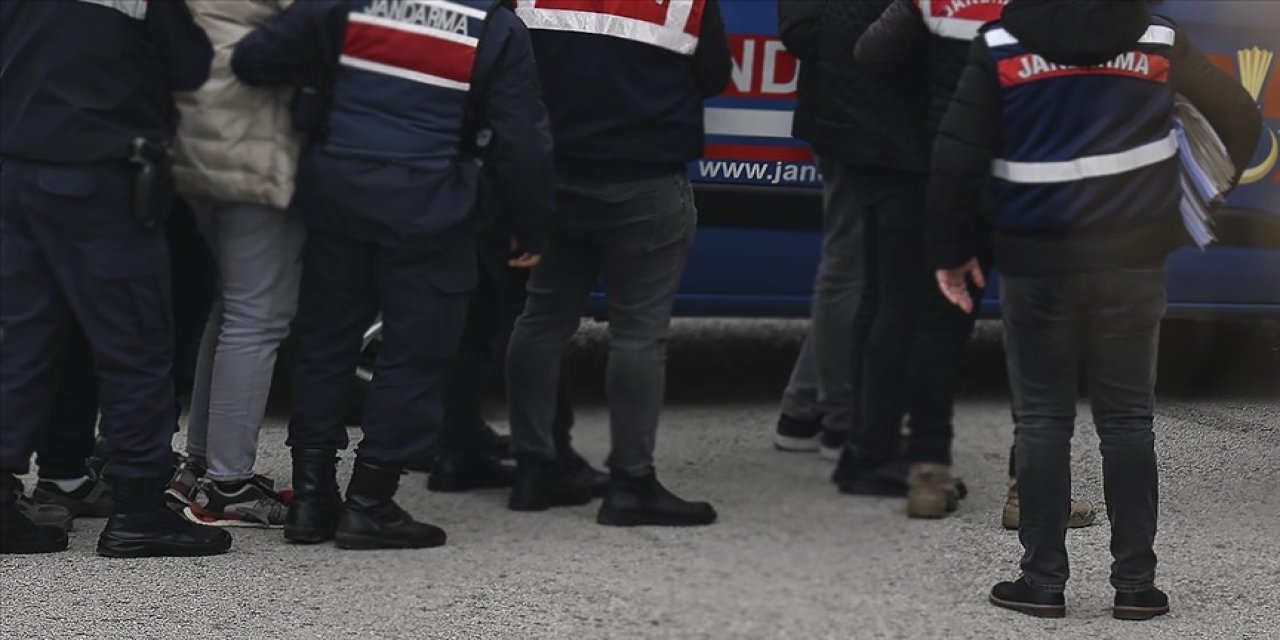 Çeşitli suçlardan aranan 792 kişi yakalandı