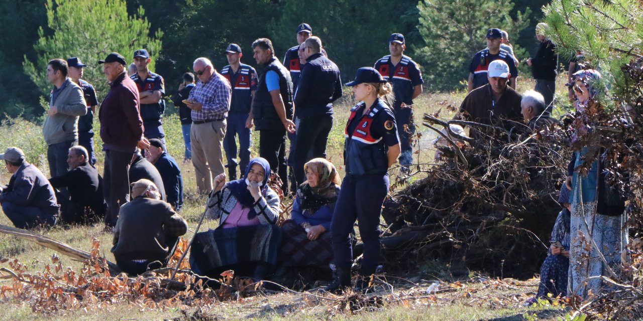 Mahalleli iş makinelerinin önünü kesti