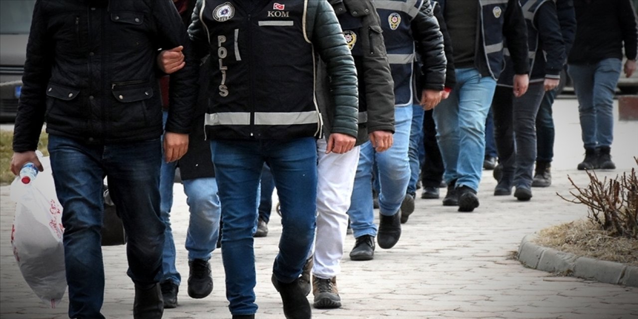 FETÖ&#039;ye yönelik operasyonda 10 şüpheli yakalandı