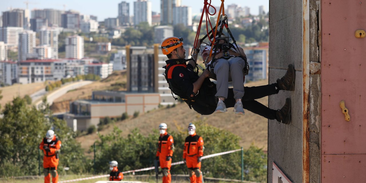 Samsun'da deprem tatbikatı yapıldı