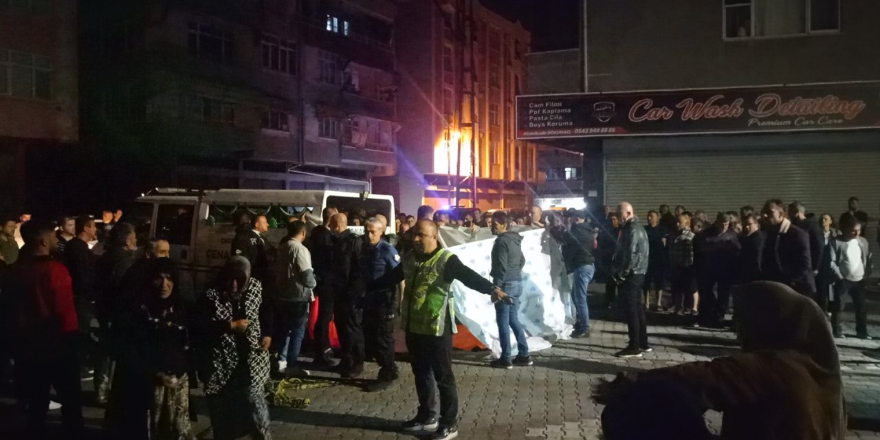 Çöp kamyonunun altında kalan kadın hayatını kaybetti