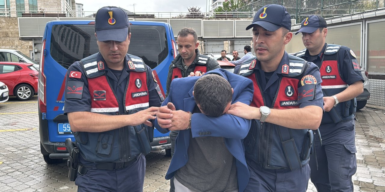 Evinde karısını öldüren şahıs trafikte yakalandı