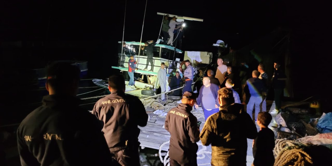 Samsun'da balıkçı teknesinde patlama meydana geldi