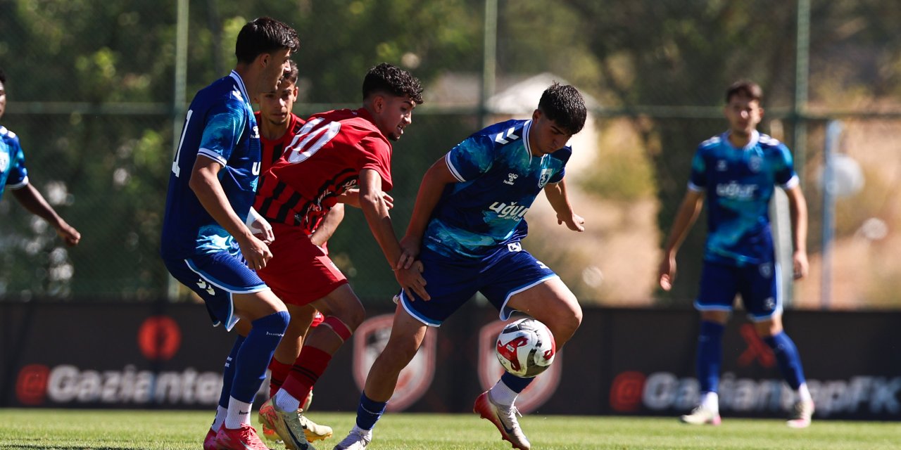 Deplasmanda kazandı