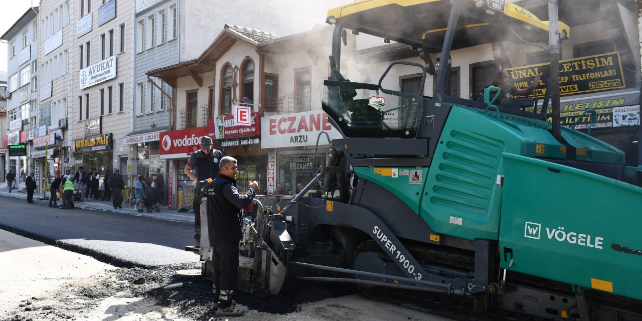 Yol yapım çalışmaları sürüyor