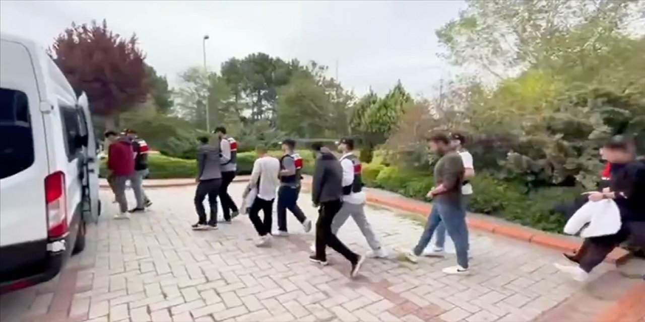 Dolandırıcılık yapan 12 şüpheli yakalandı