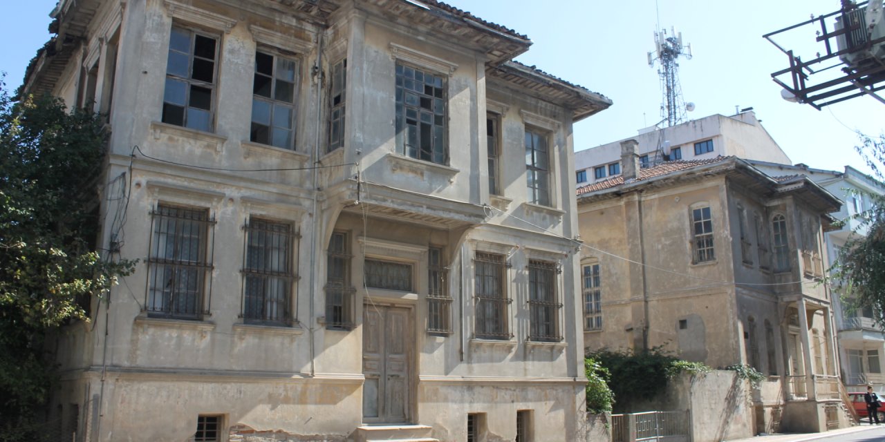 Kamulaştırılan iki tarihi bina restore edilecek