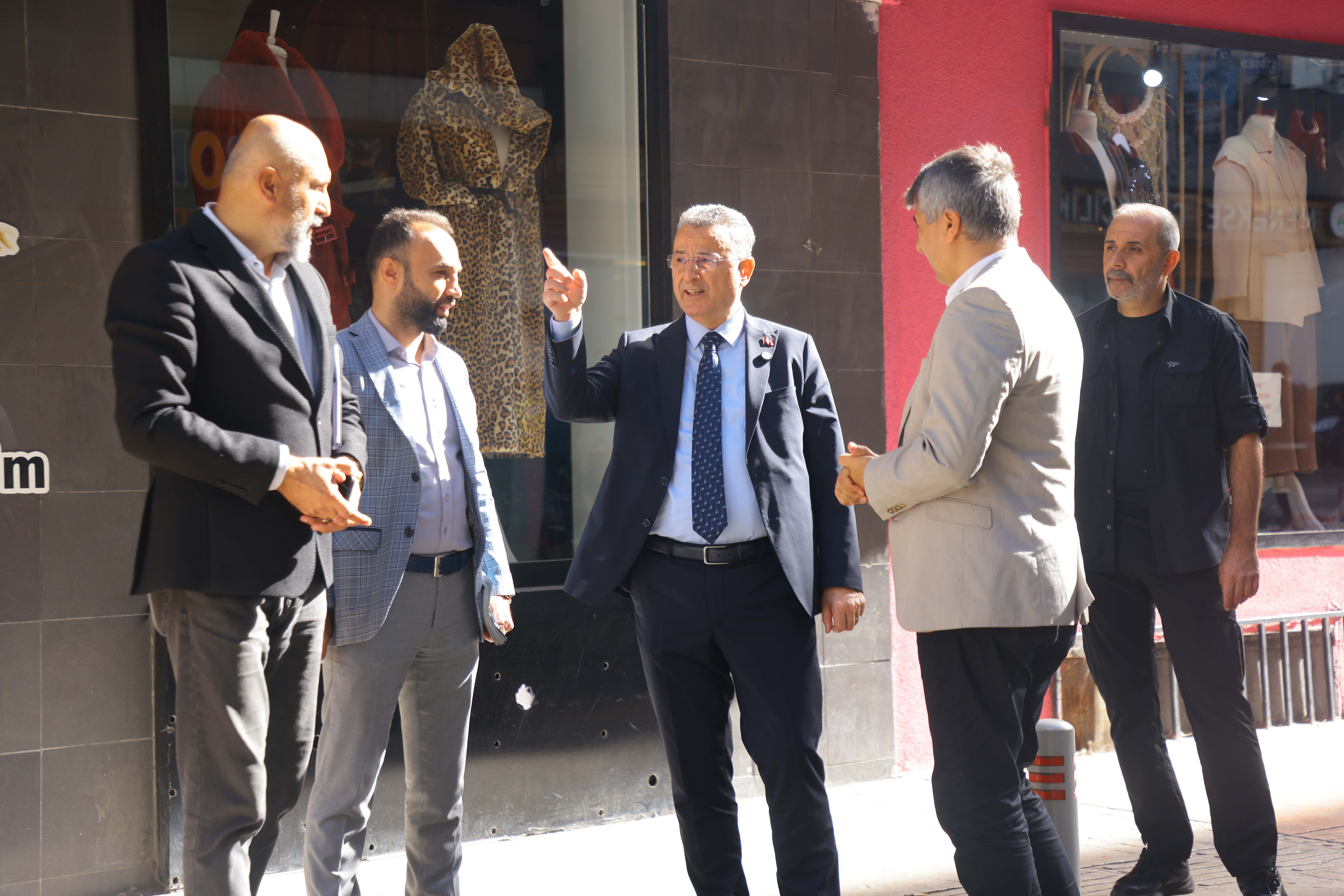 Gazi caddesi ışıl ışıl olacak