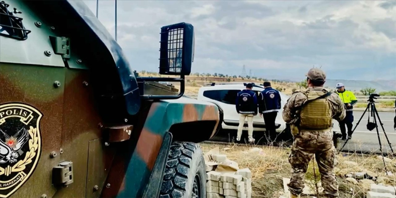 Denetimlerde 169 göçmen kaçakçısı yakalandı