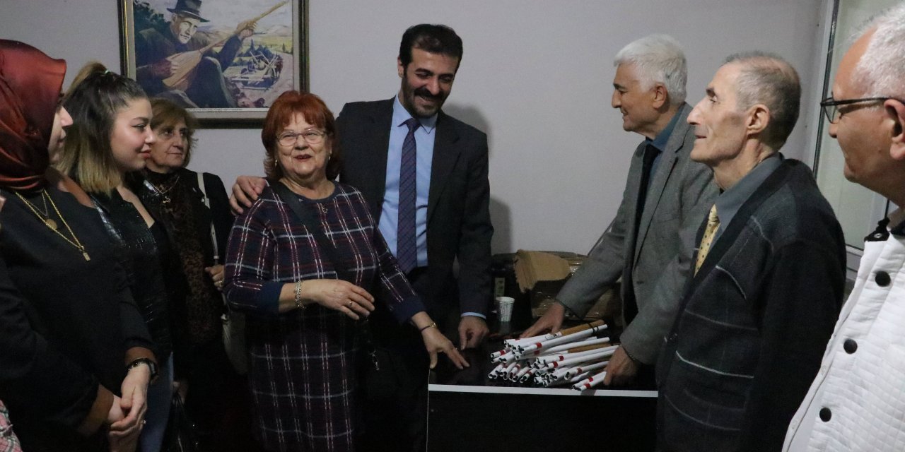 Samsun'da 15 görme engelliye beyaz baston verildi