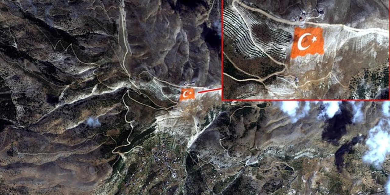 Türk bayrağı, Göktürk-1 uydusunun kamerasına yansıdı