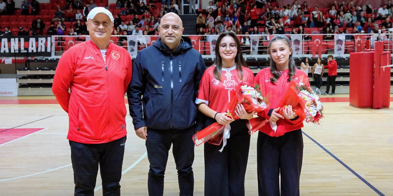 Samsunsporlu milli sporcular gururlandırdı