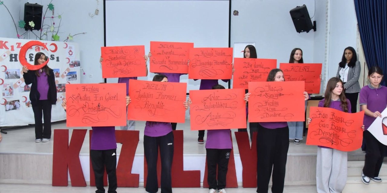 Tekkeköy'de Kızılay Haftası kutlandı