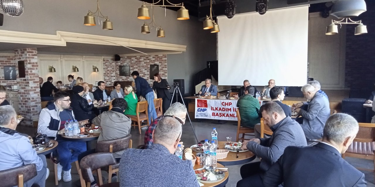 CHP İlkadım İlçe Başkanlığı basınla buluştu