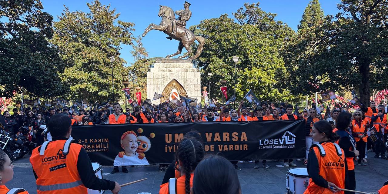 Farkındalık yürüyüşü düzenlendi