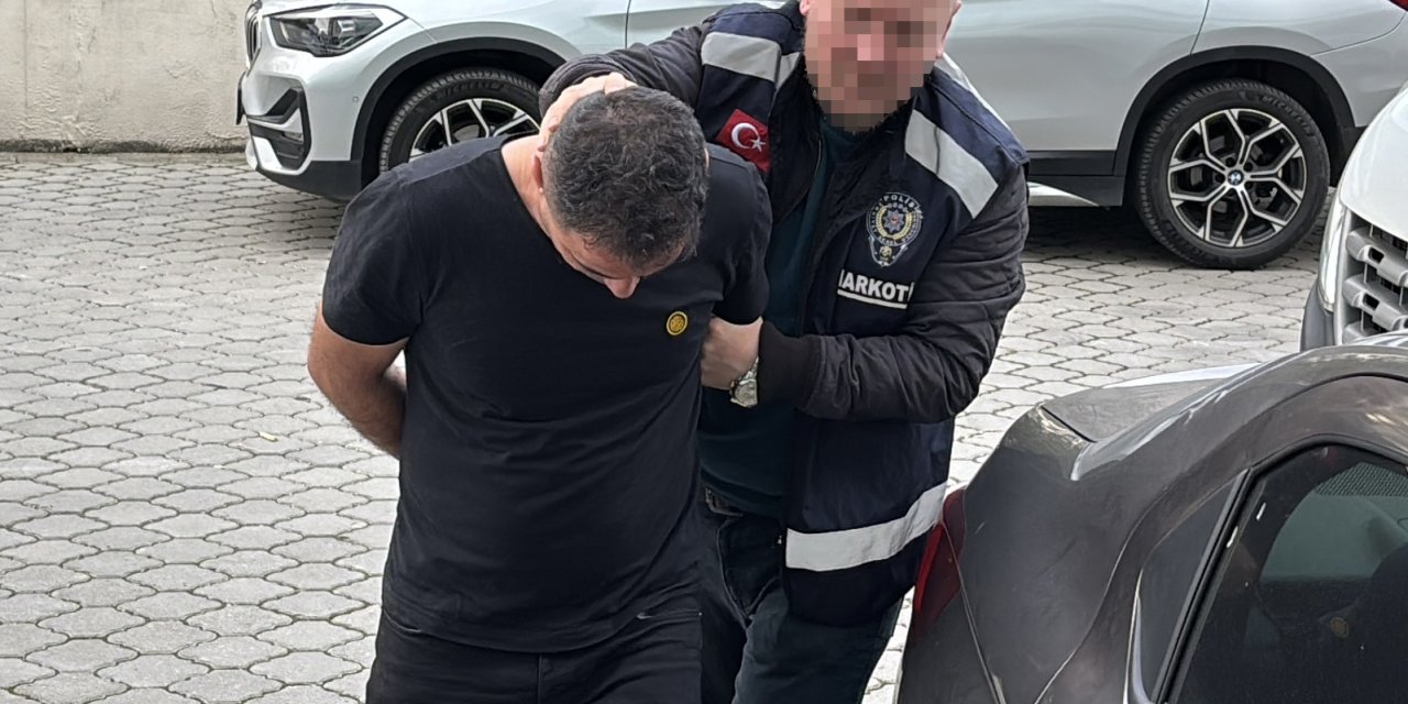 Otobüsün tuvaletine gizlenmiş uyuşturucu ele geçirildi