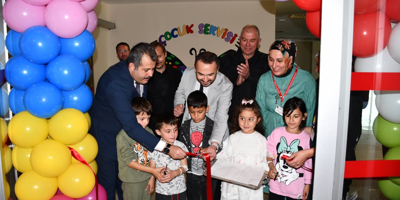 Tedavi gören çocuklara moral etkinliği