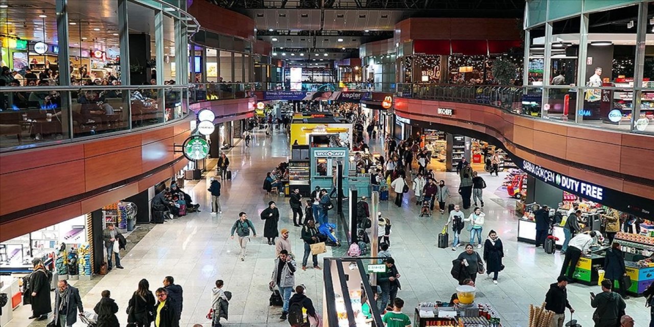 10 ayda 211 milyon yolcuya hizmet verildi