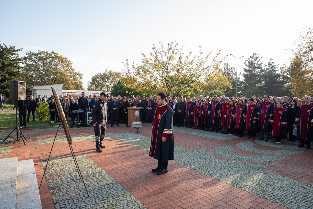 Atatürk saygıyla hatırlandı