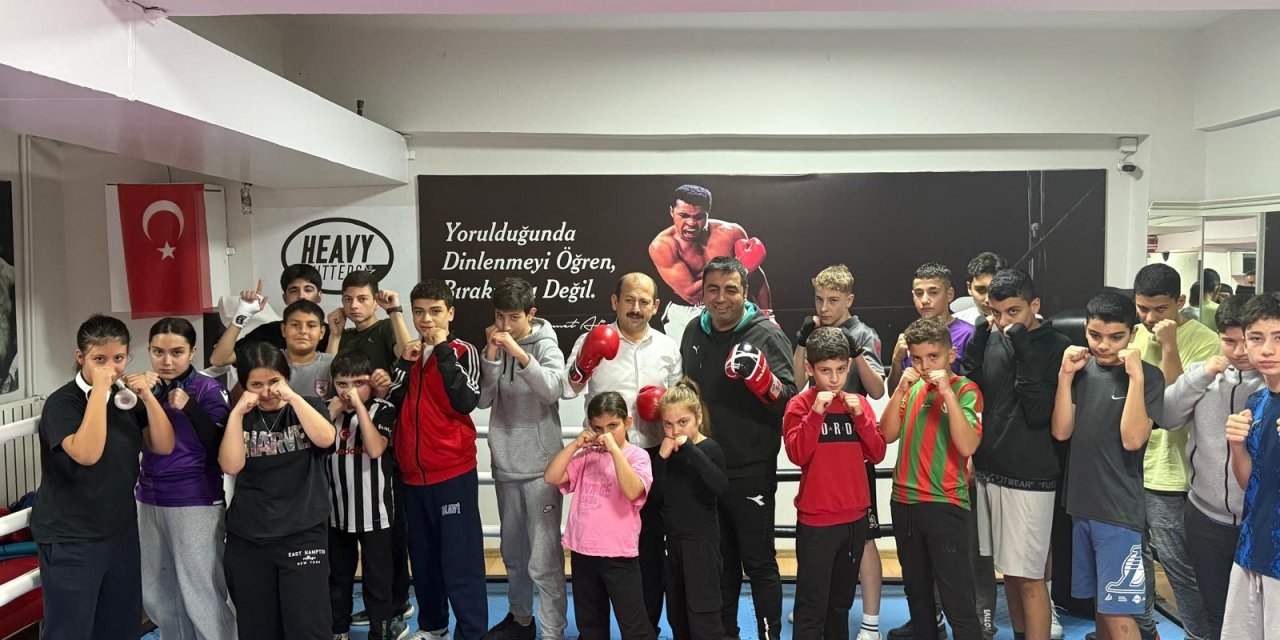 Antrenman yapan sporculara destek ziyareti