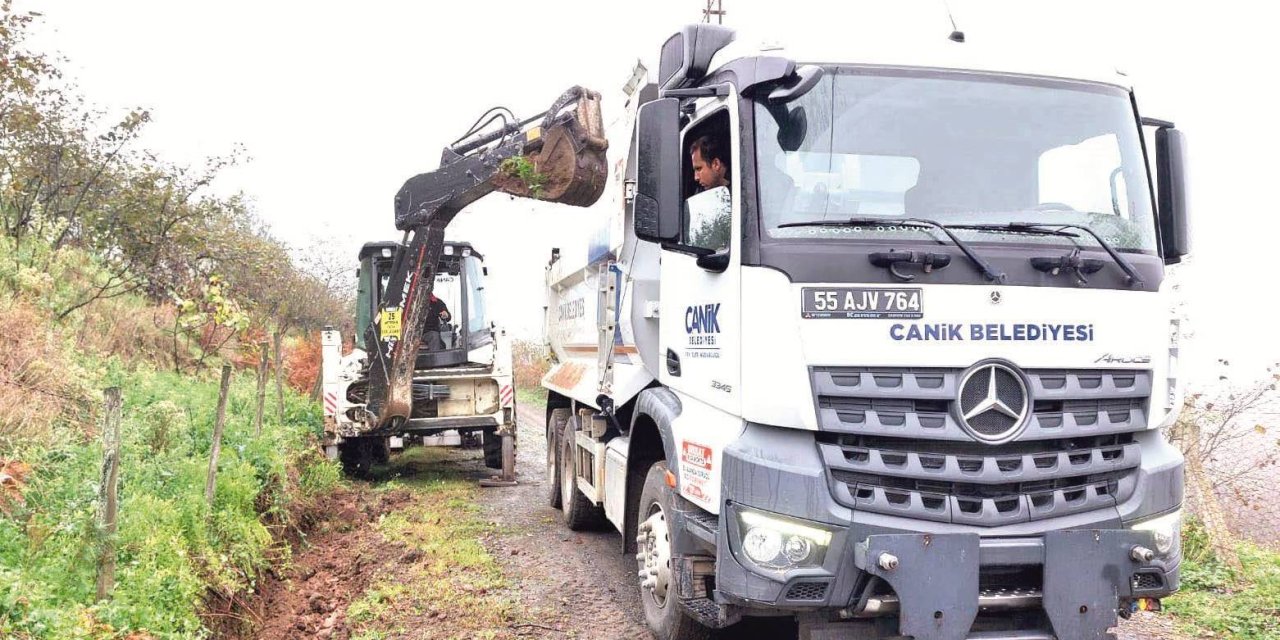 Canik'te yol çalışmaları devam ediyor