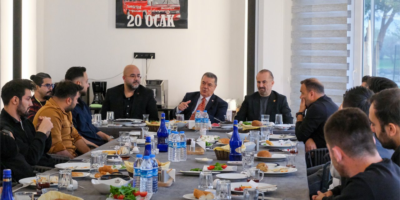 Fikir alışverişinde bulunuldu