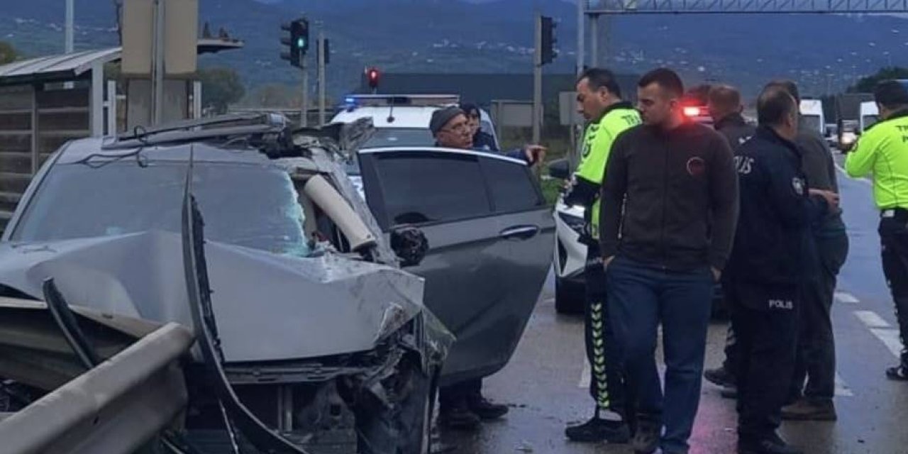 Trafik kazasında 3 kişi yaralandı