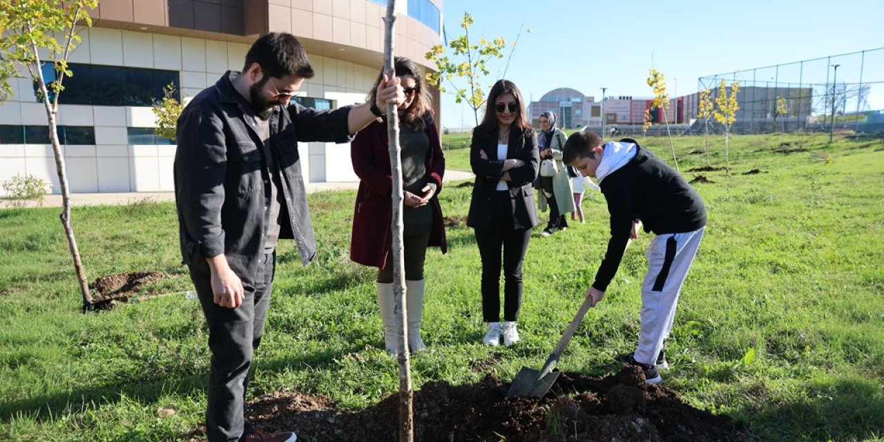 Diyabet Günü etkinliğinde fidanlar toprakla buluştu