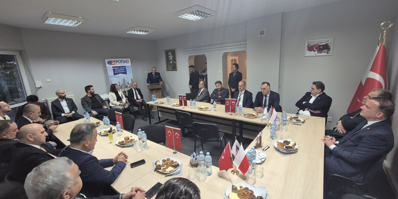 Varşova’da Samsun zirvesi düzenlendi