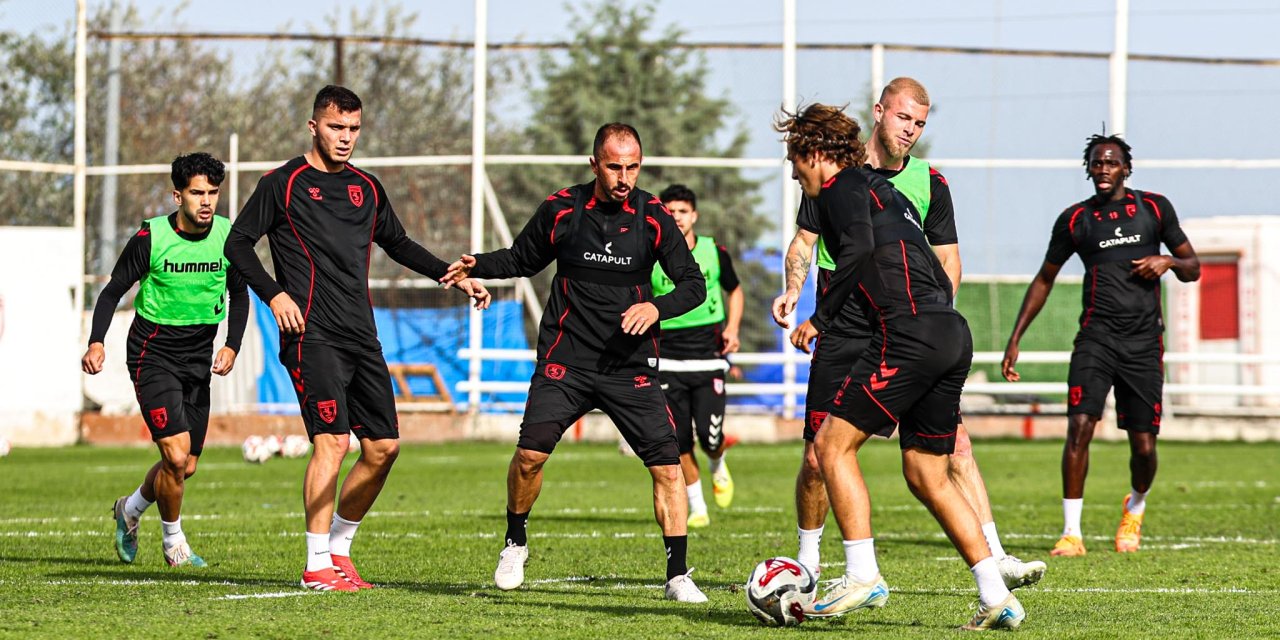 Beşiktaş mesaisi devam ediyor